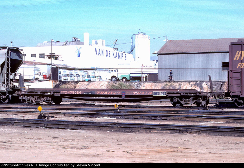 Trailer Train TOFC flat TTX #475064
